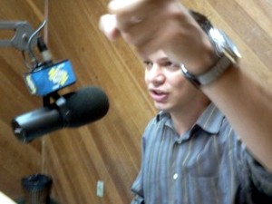 Sílvio França (Rádio Minas-AM e funcionário da Câmara) opina favoravelmente à aprovação do projeto que autoriza a venda de imóveis silvio-franca-315x236 2